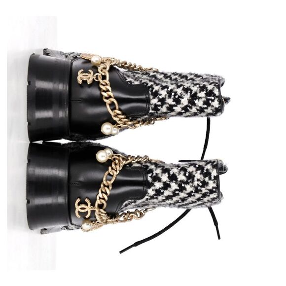 Chanel Interlocking CC Logo Tweed Patterned Combat Boots in Black and White - Picture 4 of 12